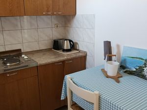 23929521-Ferienwohnung-2-Sućuraj-300x225-1