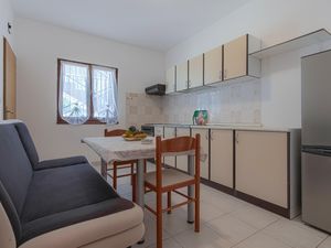 23743798-Ferienwohnung-6-Sveti Filip I Jakov-300x225-1