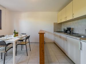 23747686-Ferienwohnung-3-Sveti Filip I Jakov-300x225-3