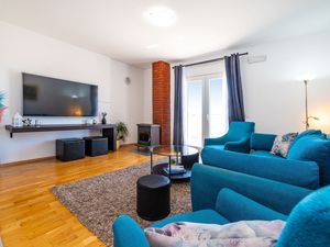 23575107-Ferienwohnung-7-Sveti Filip I Jakov-300x225-2