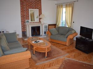 23927677-Ferienwohnung-8-Sveti Filip I Jakov-300x225-1