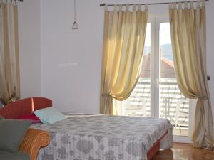 23927677-Ferienwohnung-8-Sveti Filip I Jakov-300x225-3