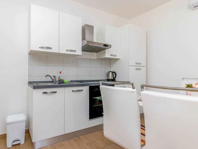 Ferienwohnung für 5 Personen (85 m²) in Sveti Filip I Jakov 3/10