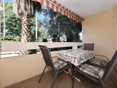 Ferienwohnung für 3 Personen (46 m²) in Sveti Filip I Jakov 3/10