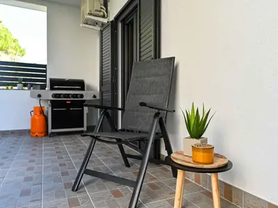 Ferienwohnung für 5 Personen (53 m²) in Sveti Filip I Jakov 3/10