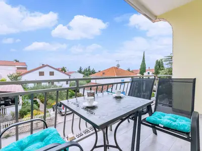 Ferienwohnung für 5 Personen (48 m²) in Sveti Filip I Jakov 3/10