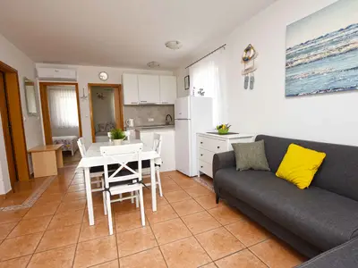Ferienwohnung für 5 Personen (48 m²) in Sveti Filip I Jakov 8/10