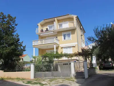 Ferienwohnung für 4 Personen (50 m²) in Sveti Filip i Jakov 1/10