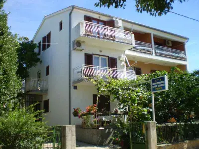 Ferienwohnung für 5 Personen (55 m²) in Sveti Filip i Jakov 3/10