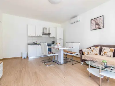 Ferienwohnung für 5 Personen (85 m²) in Sveti Filip I Jakov 4/10
