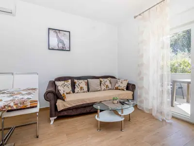 Ferienwohnung für 5 Personen (85 m²) in Sveti Filip I Jakov 5/10