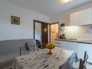 21227959-Ferienwohnung-3-Sveti Ivan-300x225-4