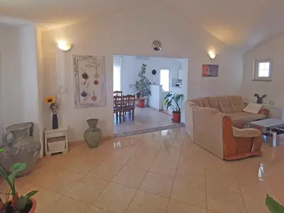 Ferienwohnung für 5 Personen (150 m²) in Sveti Lovreč Pazenatički 8/10