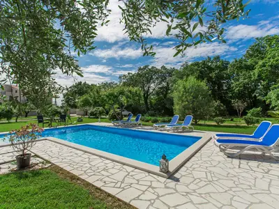 Ferienwohnung für 5 Personen (60 m²) in Sveti Lovreč 1/10