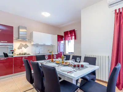 Ferienwohnung für 5 Personen (100 m²) in Sveti Lovreč Pazenatički 6/10