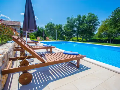 Ferienwohnung für 4 Personen (48 m²) in Sveti Lovreč Pazenatički 2/10