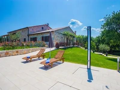 Ferienwohnung für 4 Personen (48 m²) in Sveti Lovreč Pazenatički 3/10
