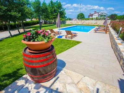 Ferienwohnung für 4 Personen (48 m²) in Sveti Lovreč Pazenatički 9/10