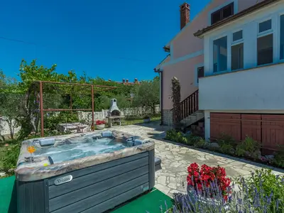 Ferienwohnung für 6 Personen (99 m²) in Sveti Lovreč Pazenatički 9/10