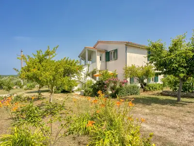 Ferienwohnung für 4 Personen (95 m²) in Sveti Lovreč Pazenatički 3/10