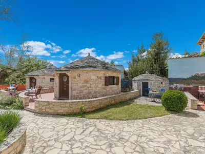 Ferienwohnung für 2 Personen (27 m²) in Sveti Lovreč Pazenatički 2/10