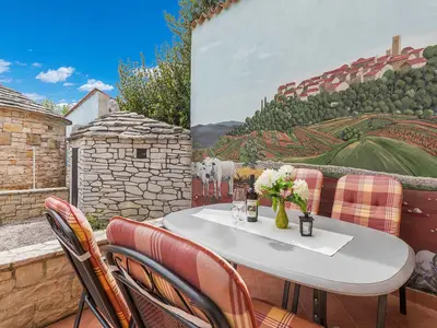 Ferienwohnung für 4 Personen (45 m²) in Sveti Lovreč Pazenatički 5/10
