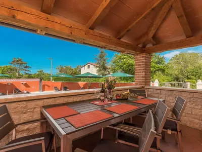 Ferienwohnung für 6 Personen (90 m²) in Sveti Lovreč Pazenatički 3/10