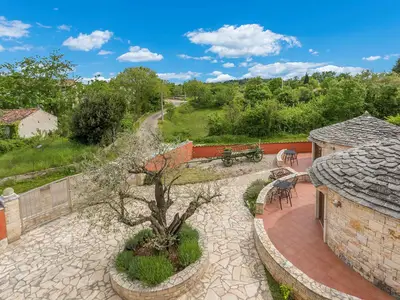 Ferienwohnung für 6 Personen (90 m²) in Sveti Lovreč Pazenatički 7/10