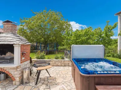 Ferienwohnung für 4 Personen (45 m²) in Sveti Lovreč Pazenatički 10/10