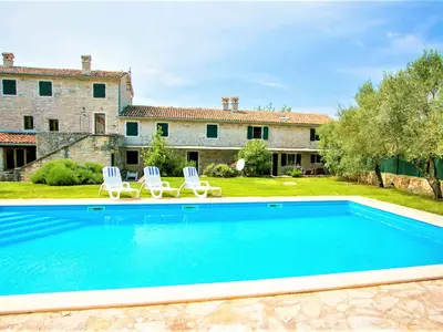 Ferienwohnung für 5 Personen (90 m²) in Sveti Lovreč Pazenatički 2/10