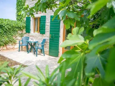 Ferienwohnung für 5 Personen (90 m²) in Sveti Lovreč Pazenatički 7/10