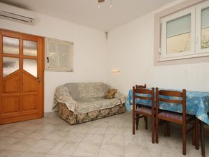 19129642-Ferienwohnung-5-Sveti Petar-300x225-2