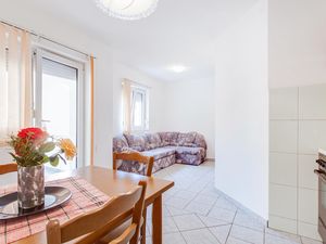 23746992-Ferienwohnung-4-Sveti Vid-Miholjice-300x225-3