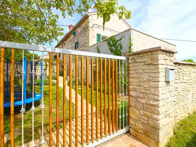 Ferienwohnung für 3 Personen (55 m²) in Svetvinčenat 8/10