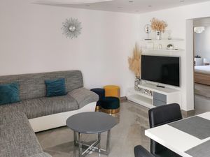 23736475-Ferienwohnung-6-Svetvinčenat-300x225-3