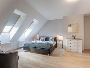 23893911-Ferienwohnung-4-Swinemünde-300x225-2