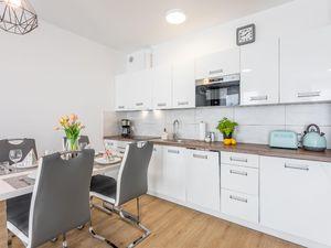 23649117-Ferienwohnung-4-Swinemünde-300x225-3