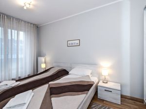 23936998-Ferienwohnung-8-Swinemünde-300x225-4