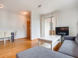 23936802-Ferienwohnung-6-Swinemünde-300x225-1