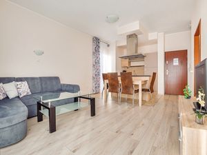 23936832-Ferienwohnung-4-Swinemünde-300x225-0