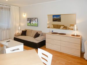 23967424-Ferienwohnung-4-Swinemünde-300x225-4