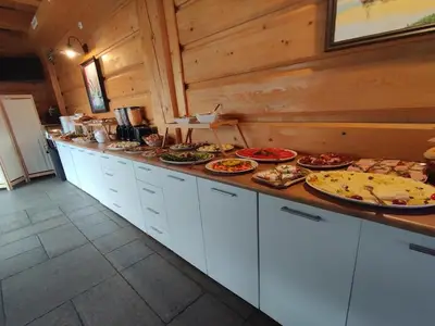 DiningRoom