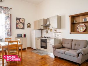 23281074-Ferienwohnung-4-Syrakus-300x225-3