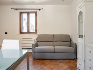 23467948-Ferienwohnung-4-Syrakus-300x225-4