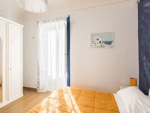 23923096-Ferienwohnung-4-Syrakus-300x225-3