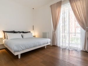 23993032-Ferienwohnung-3-Syrakus-300x225-1