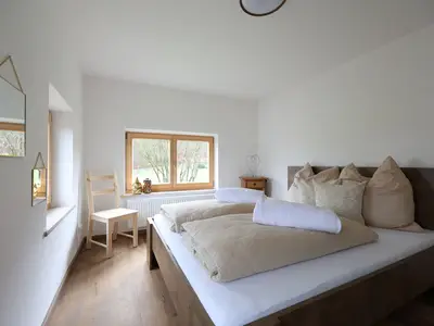 "Burg" Schlafzimmer 1