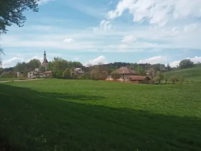Aussenansicht Grundstück und Haus