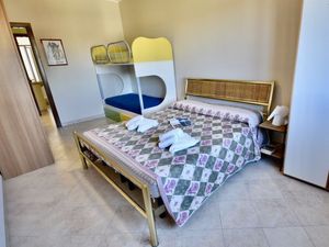 23914187-Ferienwohnung-6-Taggia-300x225-3