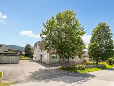 Außenseite Ferienhaus [Sommer]